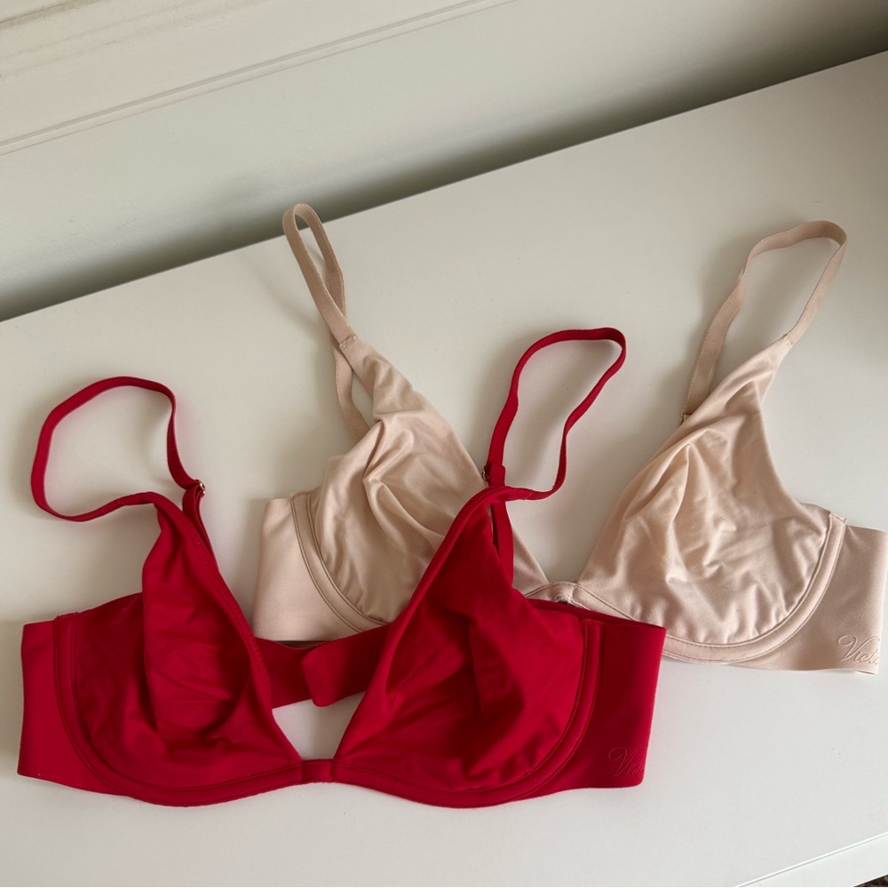Set of 2- Victoria Secret Incredible Unlined Plunge Bra - Nude and Red in 34B
